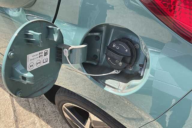Hyundai i10 1.2 MPi Premium 5dr Auto