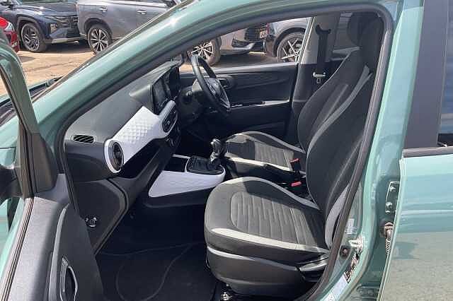 Hyundai i10 1.2 MPi Premium 5dr Auto
