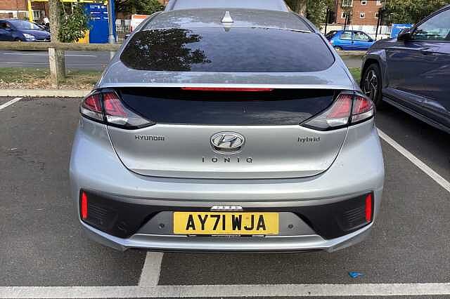 Hyundai IONIQ 1.6 GDi Hybrid DCT 2021MY Premium SE