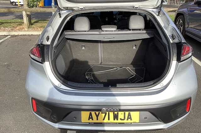 Hyundai IONIQ 1.6 GDi Hybrid DCT 2021MY Premium SE