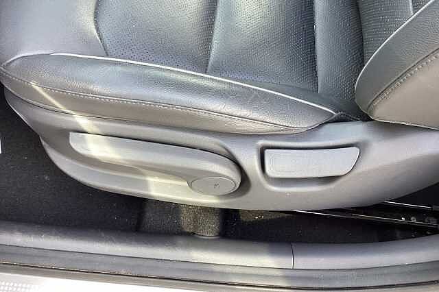 Hyundai IONIQ 1.6 GDi Hybrid DCT 2021MY Premium SE