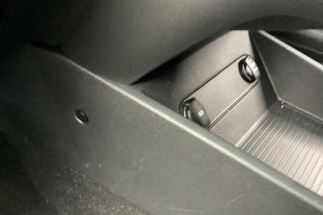 Hyundai KONA 150kW Premium 64kWh 5dr Auto