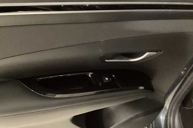 Hyundai TUCSON 1.6 TGDi Plug-in Hybrid Premium 5dr 4WD Auto