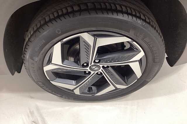 Hyundai TUCSON 1.6 TGDi Plug-in Hybrid Premium 5dr 4WD Auto