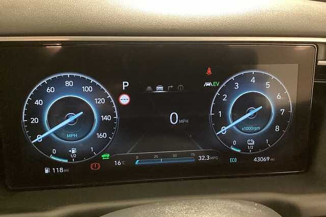 Hyundai TUCSON 1.6 TGDi Plug-in Hybrid Premium 5dr 4WD Auto