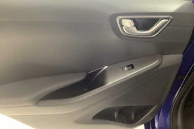 Hyundai IONIQ 100kW Premium 38kWh 5dr Auto