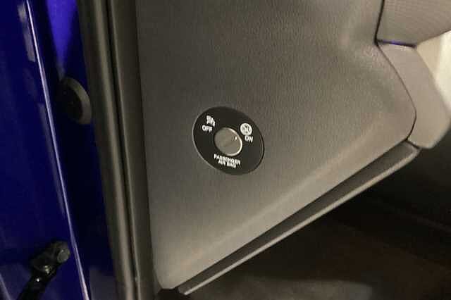 Hyundai IONIQ 100kW Premium 38kWh 5dr Auto