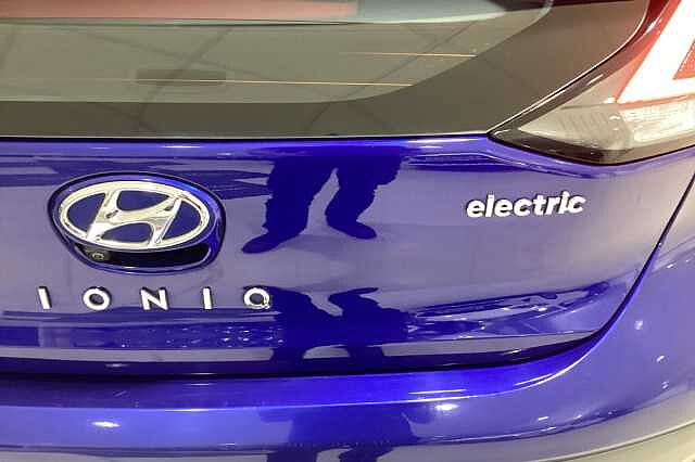 Hyundai IONIQ 100kW Premium 38kWh 5dr Auto