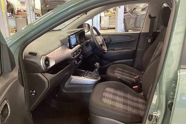 Hyundai I10 1.2 [79] Premium 5dr Auto [Nav]