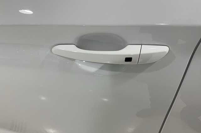 Hyundai KONA 150kW Premium 64kWh 5dr Auto