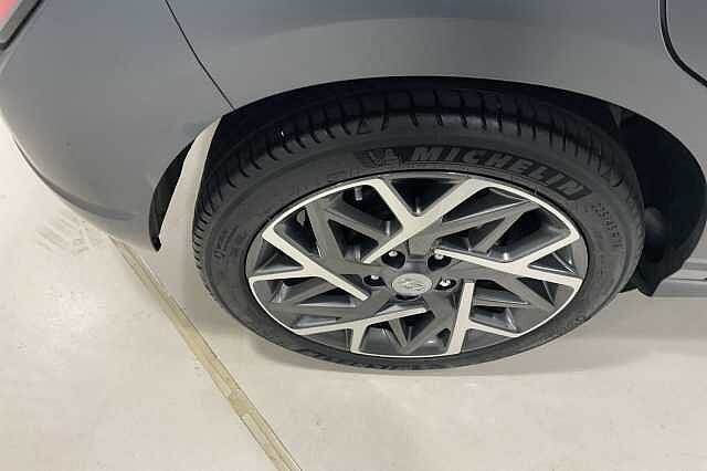 Hyundai KONA 1.6 GDi Hybrid Premium 5dr DCT