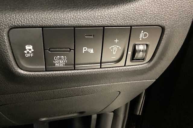 Hyundai KONA 1.6 GDi Hybrid Premium 5dr DCT