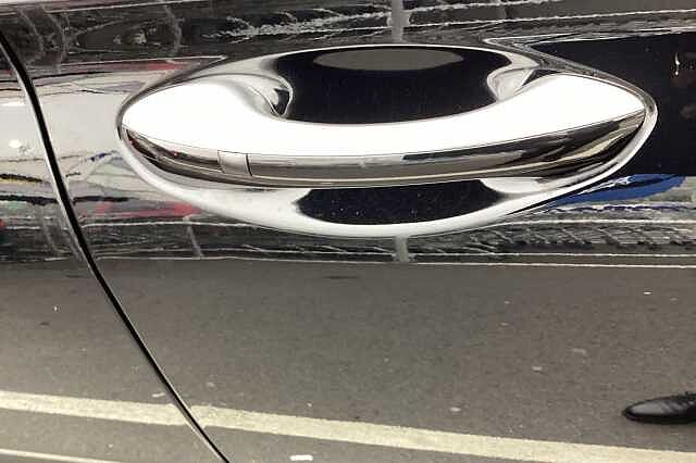 Hyundai SANTA FE 1.6 T-GDi PHEV 4WD Aut. 2023MY Ultimate Black