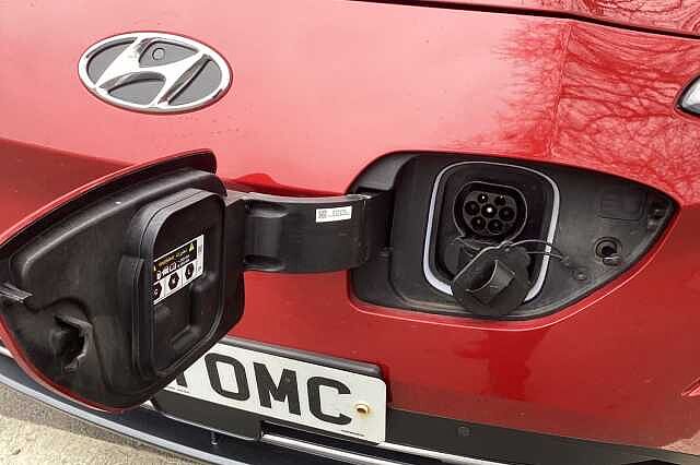 Hyundai KONA 150kW Premium 64kWh 5dr Auto